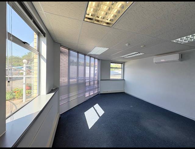 2,428M² OFFICE TO LET IN RANDJESPARK